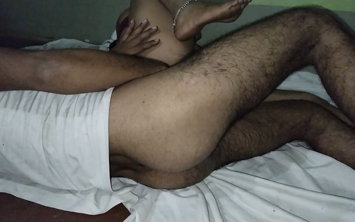 Modern couple: India esposa folla anal con el mejor amigo del marido