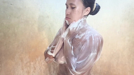 Rania: Come Take a Shower with Me