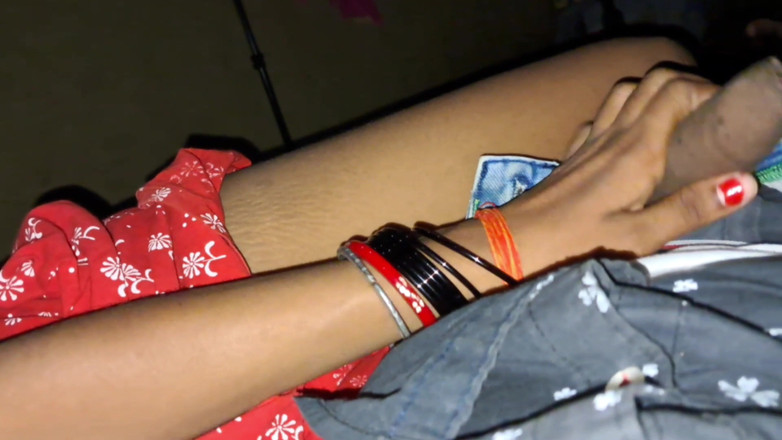 Trilokinath: Vysokoškolská romantika učitelka technologií Ke Sath Sambhog Kiya