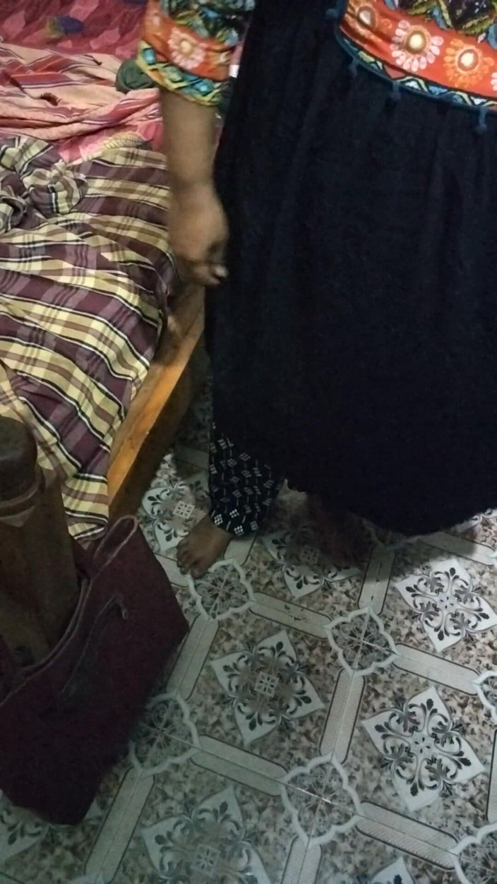 Tamil lesbian: Borsten raken heet praten aan