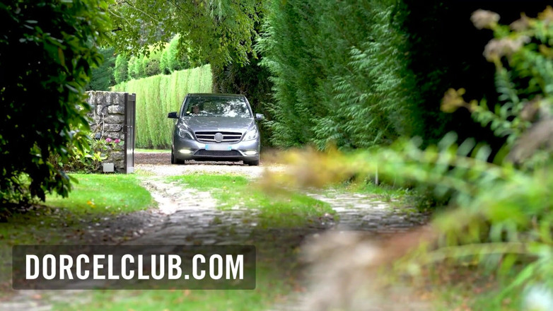 Dorcel Club: Group pulsion for busty babe Anna Polina