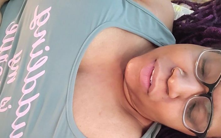 Josie4yourpleasure: Ngobrol tentang videoku sambil merekam besarku