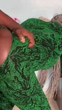 Pantat bahenol tante seksi ini dientot habis-habisan sama kontol besar pria kulit hitam