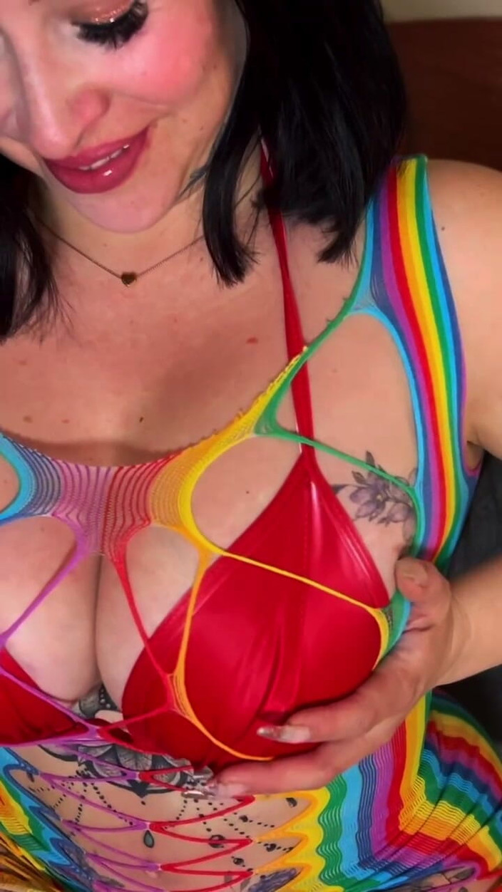 Kate jenn: Il culo di una latina mi chiede di dentro