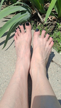 Bright Bulging Veins Fit for a Vampire