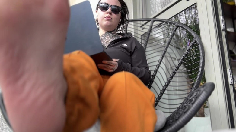 Miss Valentina: Sciocci adorazione del piede