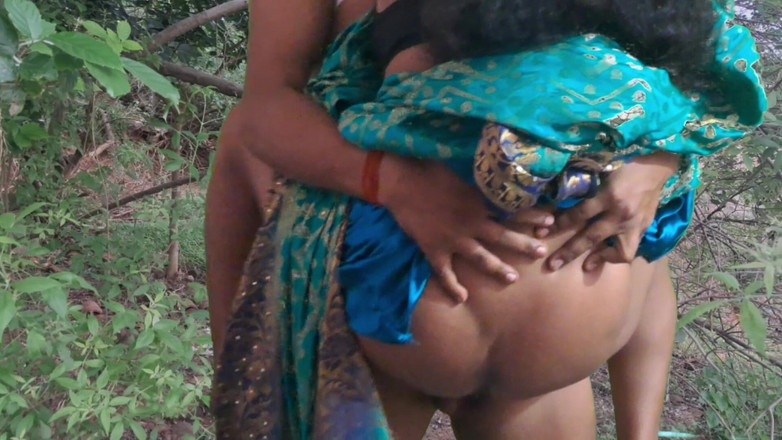 Trilokinath: Villaggio indiano Bhabhi nella foresta