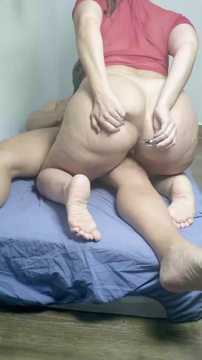 Minhaesposaparaoutro: 엉덩이에 더 맛있게 정액을 넣었습니다.
