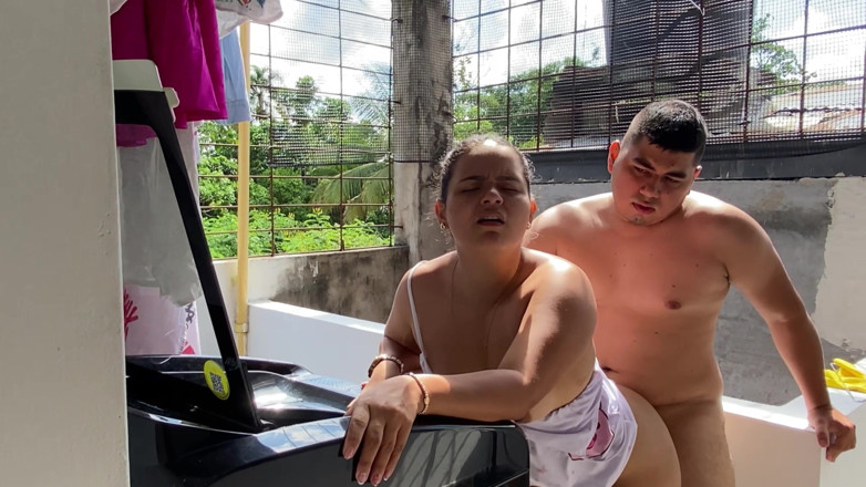 MaRaSexx: Macocha uprawia seks ze swoim pasierbem, gdy ojczym nie ma...