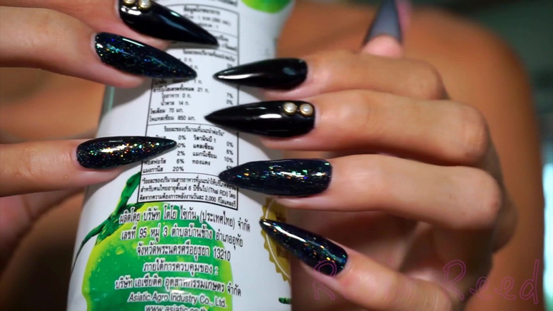 Rosie Reed: Sexy Long Nails Bottle Tapping