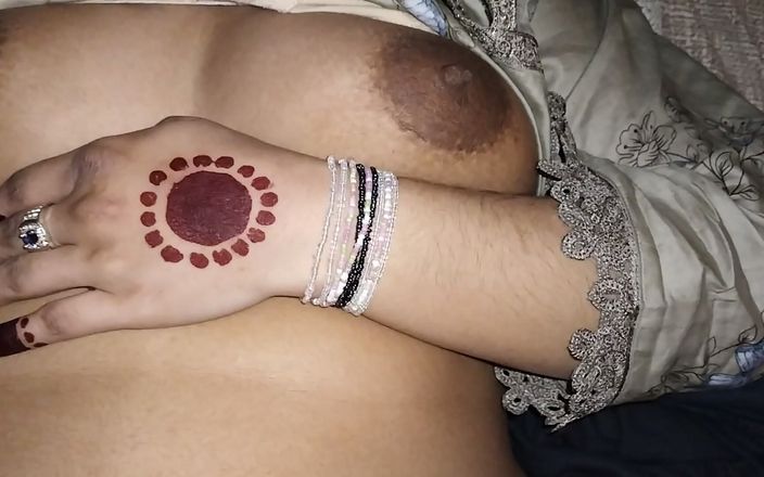 Sairaxsaim: 第一次与我美丽的 bhabi 发生性关系..