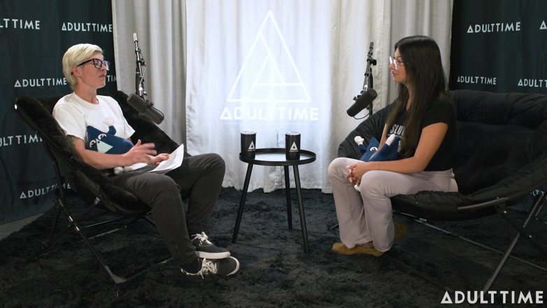 Adult Time Podcast: Cami Strella sopravvissuta a un cult, fama di Tiktok, &amp; Non...