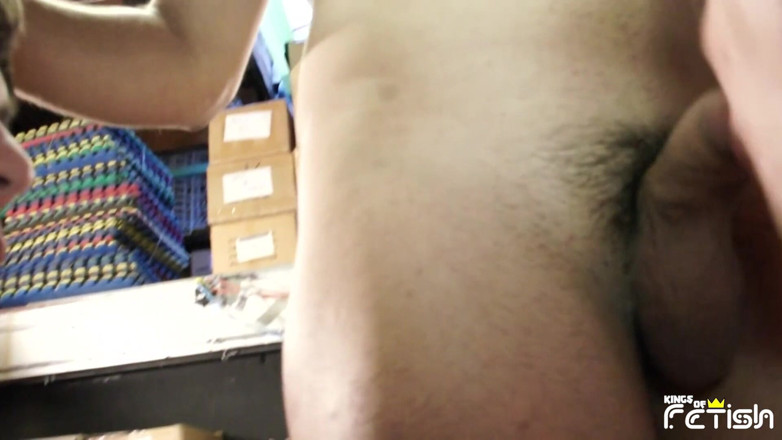 Gay Diaries: Dos gemelas follan sus culos por un chico con gran...