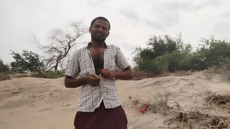 KUMBHA MANOJ KUMAR: Xhard Playing on Sand Wife Never Come so Enjoy Every...