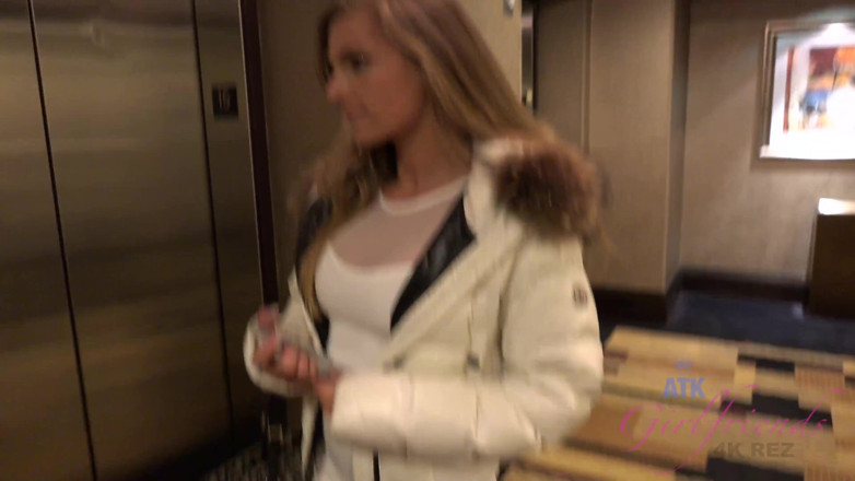 ATK Fans (Girlfriends): Virtuele vakantie Las Vegas met Sydney Cole 1/3