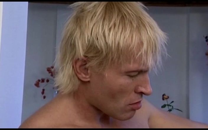 Muschi movie official: Den vackraste och sexiga tyska MILF som någonsin knullats och...