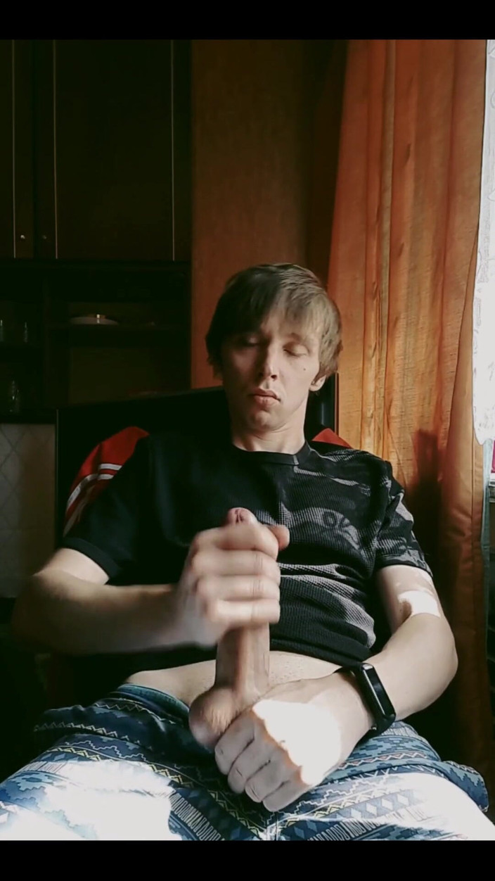 Latvian_boy: Horny as Always