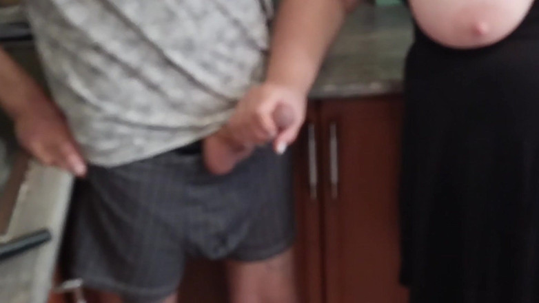 Zona901: Tchýně si honí na výstřik před obědem