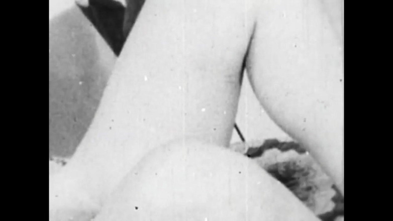 Vintage megastore: Corp frumos și excitat