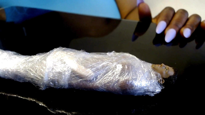 Maeling: Stiefsohn mit riesen-ebenholzarsch mumifiziert