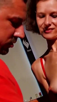 Curvele înfometate de pulă sunt futute în cur # 6 - film complet