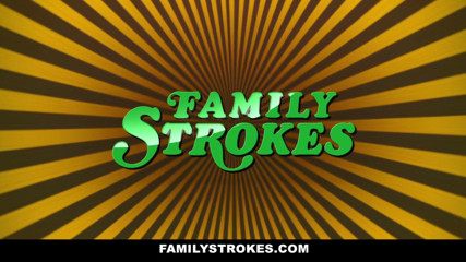 Family Strokes: Adik tiri super hero berkongkek
