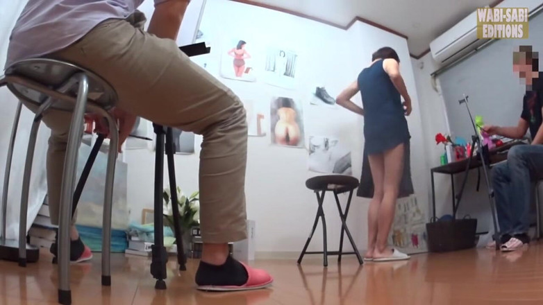 Wabi-Sabi Editions: Szczupła dojrzała dama, która zgłosiła się jako nago modelka - 2