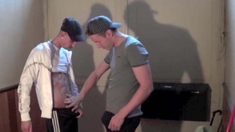 FRENCH STRAIGHT BOYS FUCKING GAY: Băiat rău futut de o pulă arabă xxl