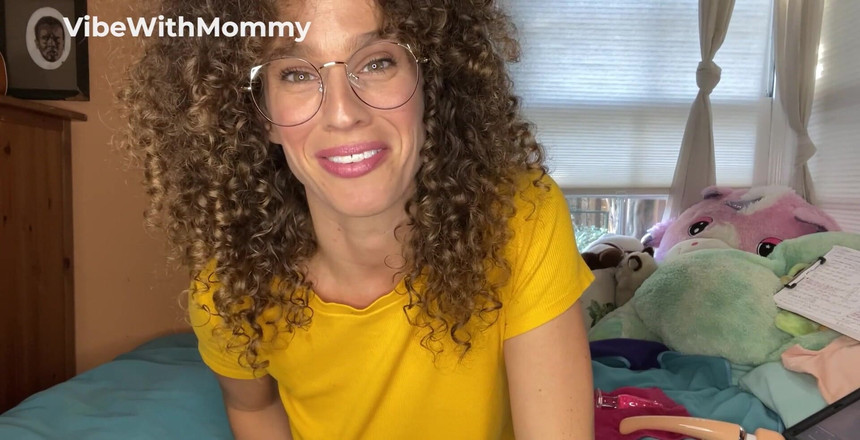 VibeWithMommy: Annemle gerçek an! Benimle anal pornoya gel mastürbasyon!