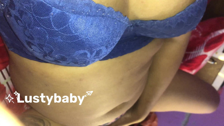 Lustybaby605: Nepali Girlfriend Uses Vibrator While Fucking