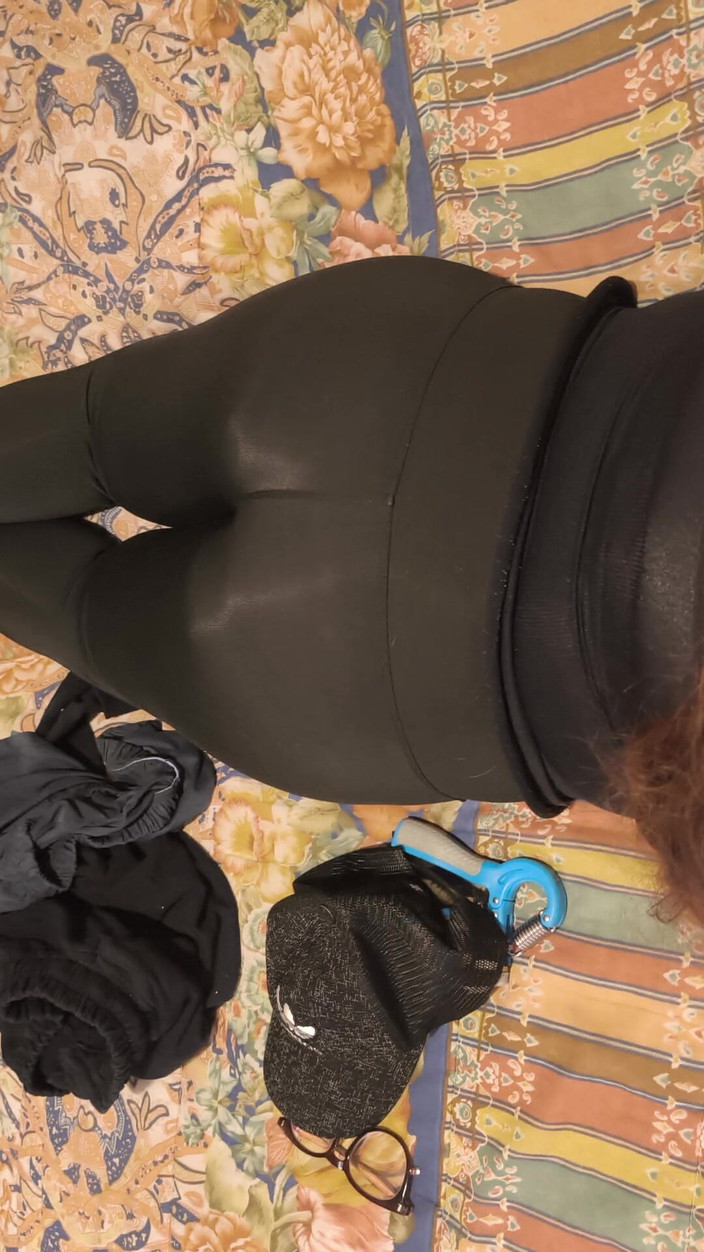 Moo DBOXXX: 单身继母整天都吮吸它