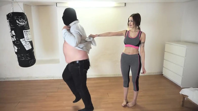 Absolute BDSM: ジム美女が太った仮面のサブミッシブを支配