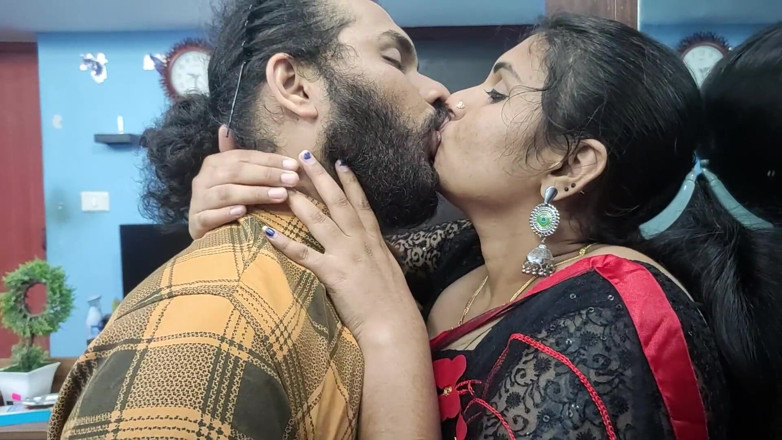 Vaigavarun45: Mallu paar heißer fick in sari, sari Entfernung und heißer...