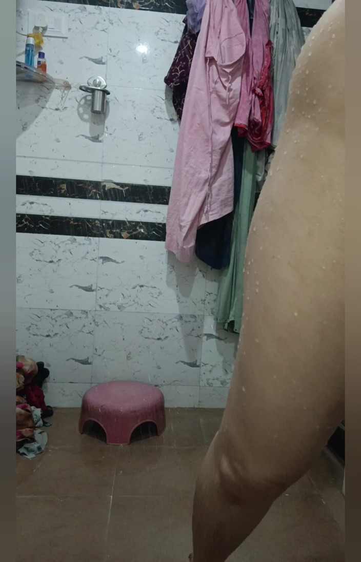 Priyahot77: Priya Bhabi Big Pussy Show