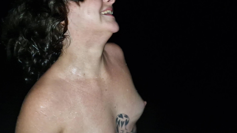 Candy Kush: Naughty Teen Got Naked In The Sea At Night While...