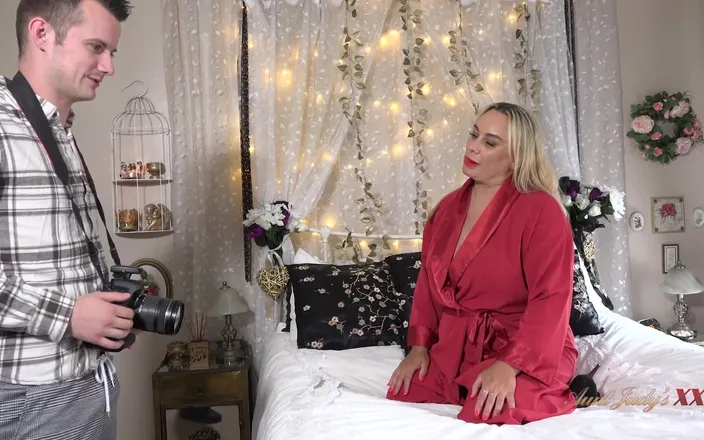 Aunt Judy's XXX: Big Tit MILF Eva May Seduces Her Photographer