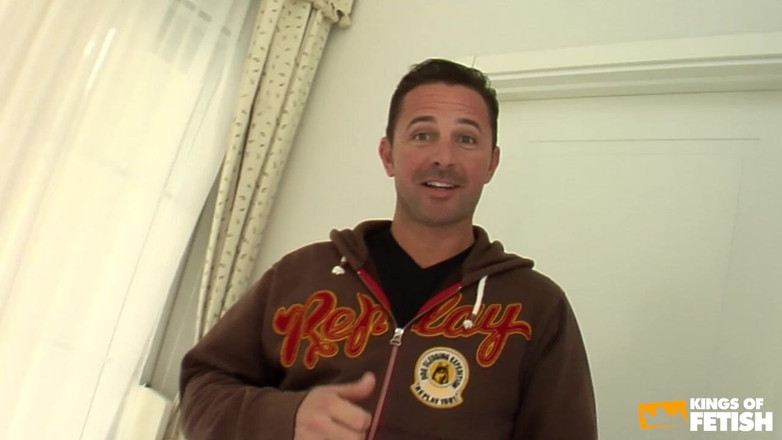 Fixed on Mature: Blonďatá dívka hodně stříká při šukání s velkou hračkou a její...