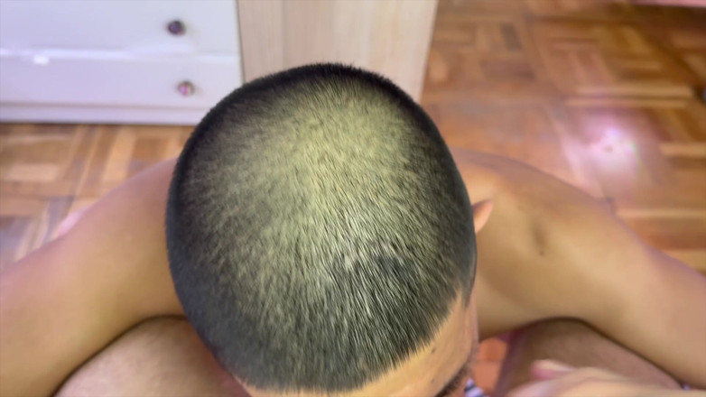 JDarkson: Trying a Very Comfortable Chair to Suck Big Cocks