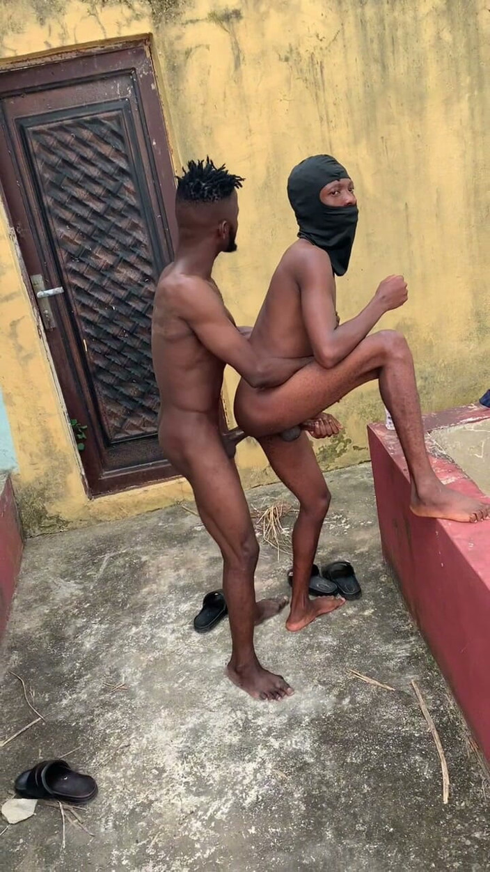 Purplecum: Je le baise pendant la pause travail
