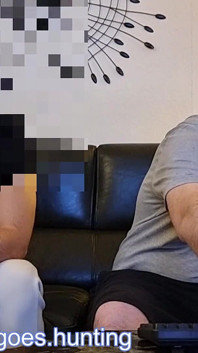 Heterosexual curioso mejor amigo se pone juguetón
