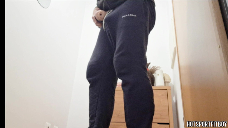 Hotsportfitboy: Am găsit Fleshlight prietenului și mască - pulă mare și dură futând amatoare...