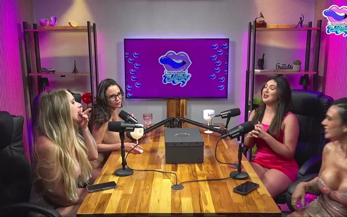 California TV: Podcast Turns Suruba! 4 Fucking Hotties, Suck Pussy, Play with Vibrators...