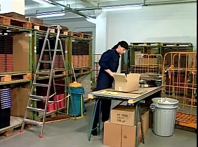 GERMAN PORN CLASSICS: モニカ1角質見習い年。ドイツヴィンテージ