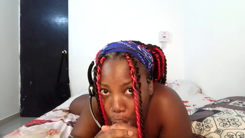 Mastermeat1: Thot eboni Little Ghetto ini Suka Menghabiskan Malam Di Biliknya...