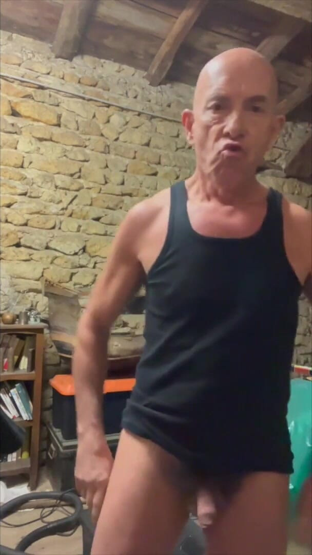Le Centurion: Ich trinke meinen Urin und esse mein Sperma