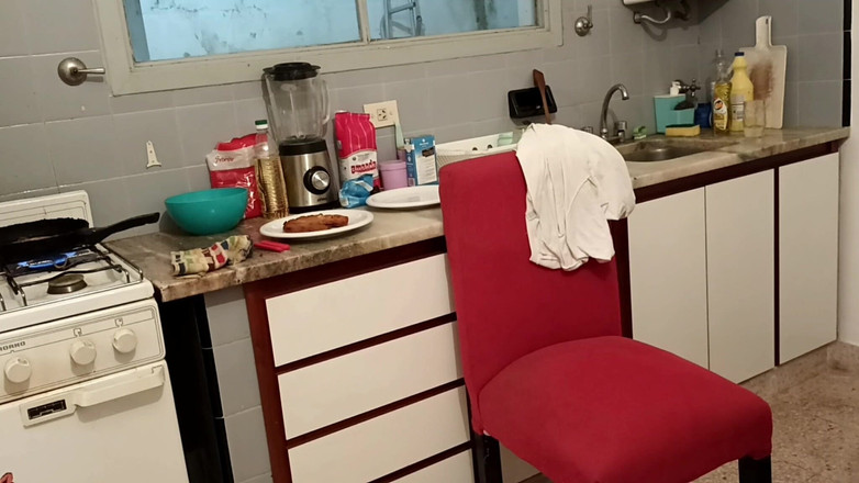 Bananacaseros: Genç Üvey Babamın Güzel Yarrağıyla Mutfakta Sikişiyorum