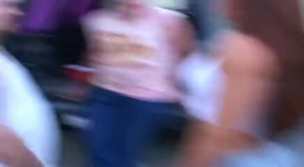 Outdoor pervs: Lesbienele dure folosesc jucării pentru fiecare gaură