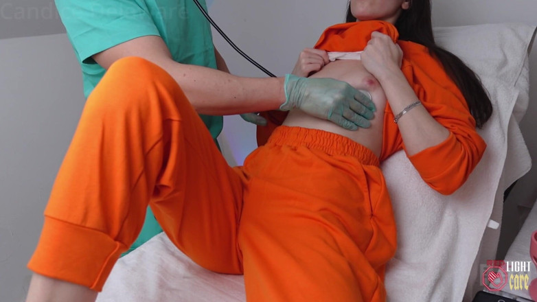 Red light care: Hapishane sağlığı kontrolü sonunda sulu bir şekilde dölleniyor