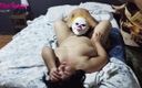 Mommy&#039;s fantasies: Отсос киски - куколд делает стройного мужчину в Хэллоуин