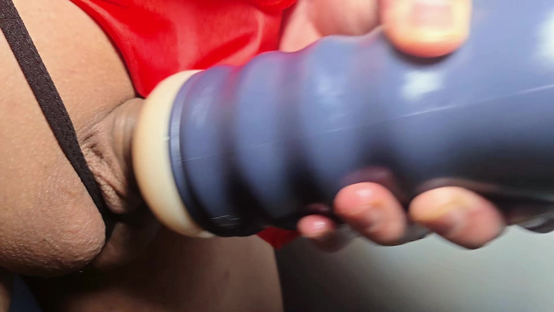 Velvet Akage: 我的第一部中出视频！